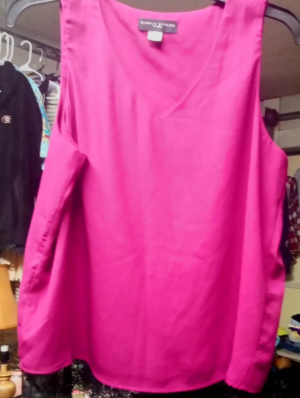 Simply Styled Women’s Sleeveless Shell Top - Hot Pink